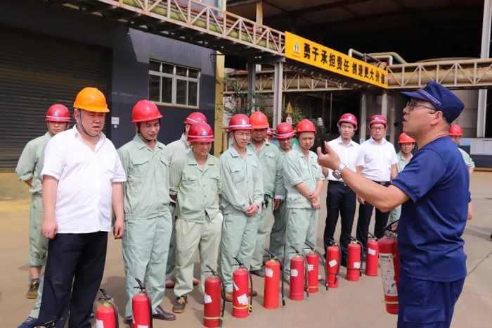 八一節(jié)2.jpg 八一節(jié)2.jpg